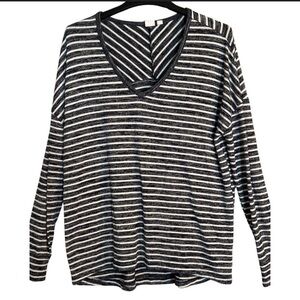 Gap blue and‎ white shirt